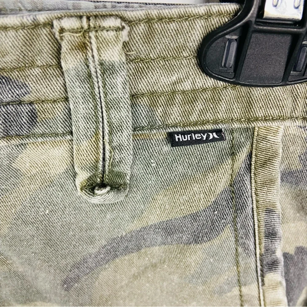 Hurley Y2K cotton Camouflage Cargo Men Shorts size 32